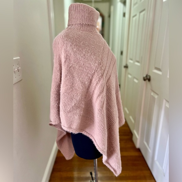 Mia & Tess Fuzzy Shimmering Turtleneck Rose Color Poncho - Picture 4 of 14